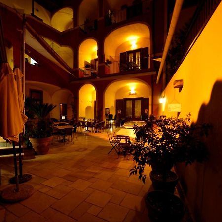 Manouche Osteria B&B San Leucio Bagian luar foto